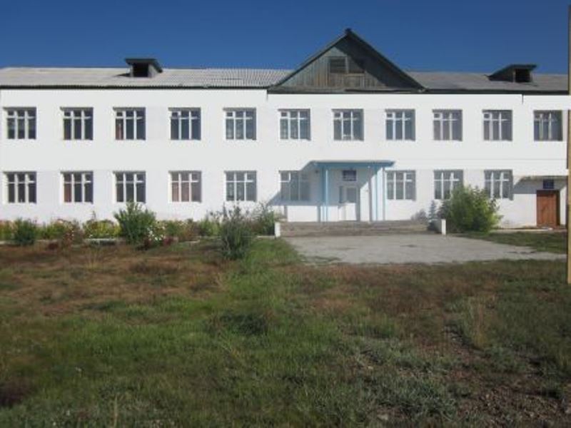 главный вход в школу